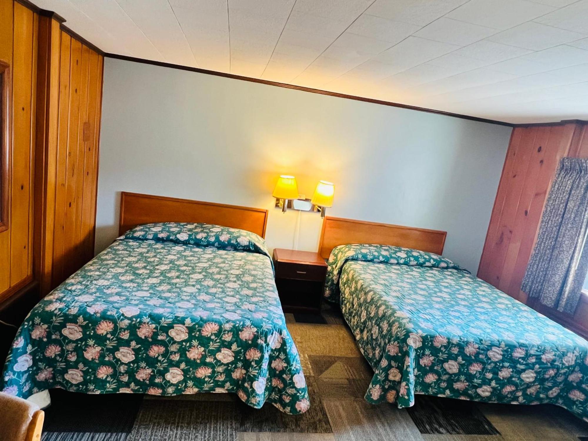 קדילאק Sun N Snow Hotel מראה חיצוני תמונה
