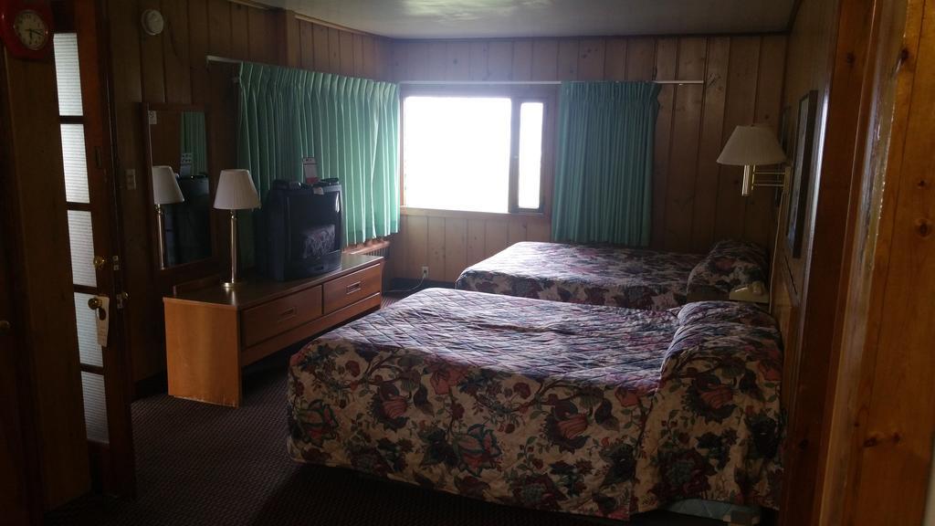 קדילאק Sun N Snow Hotel מראה חיצוני תמונה