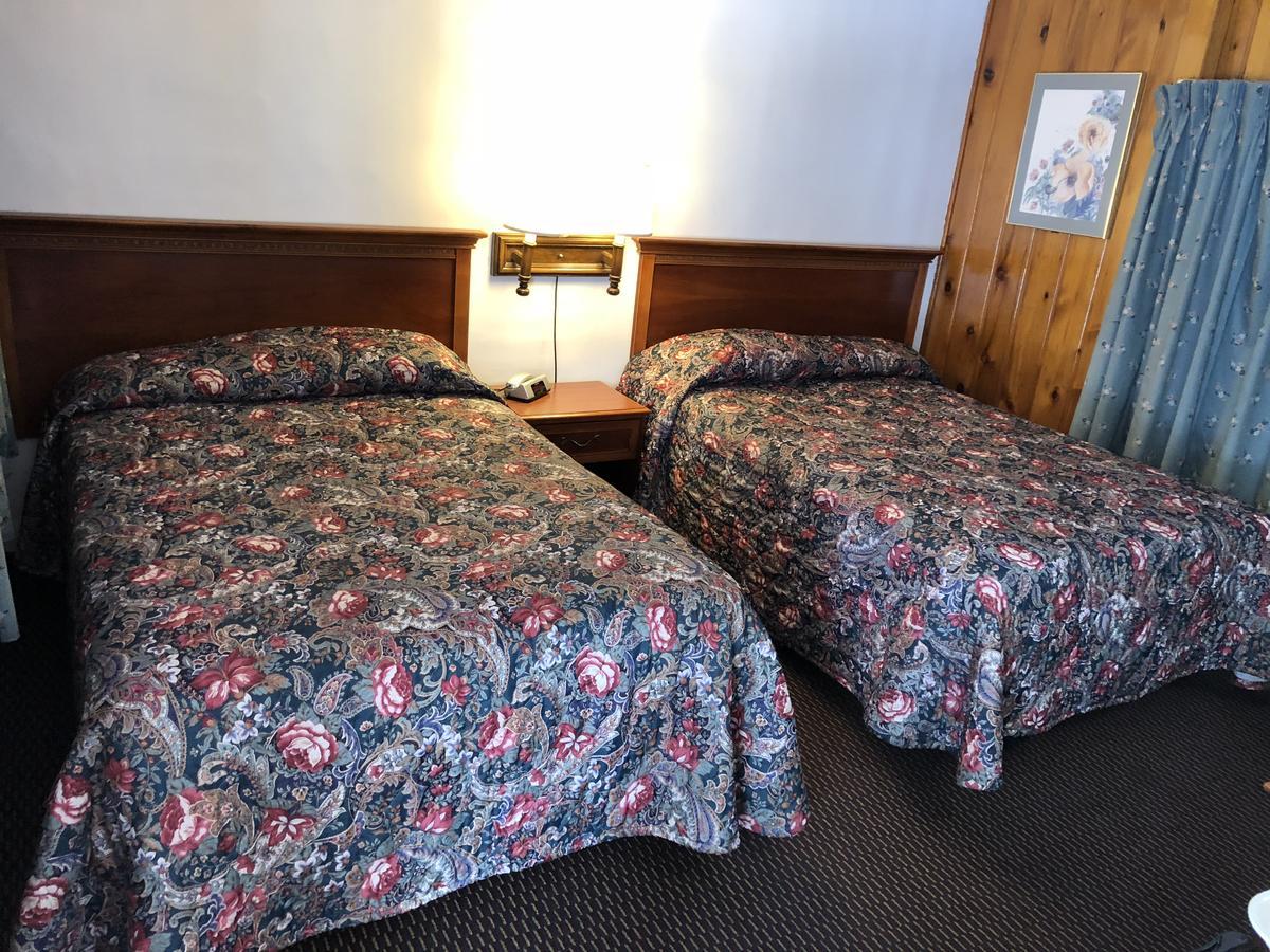 קדילאק Sun N Snow Hotel מראה חיצוני תמונה