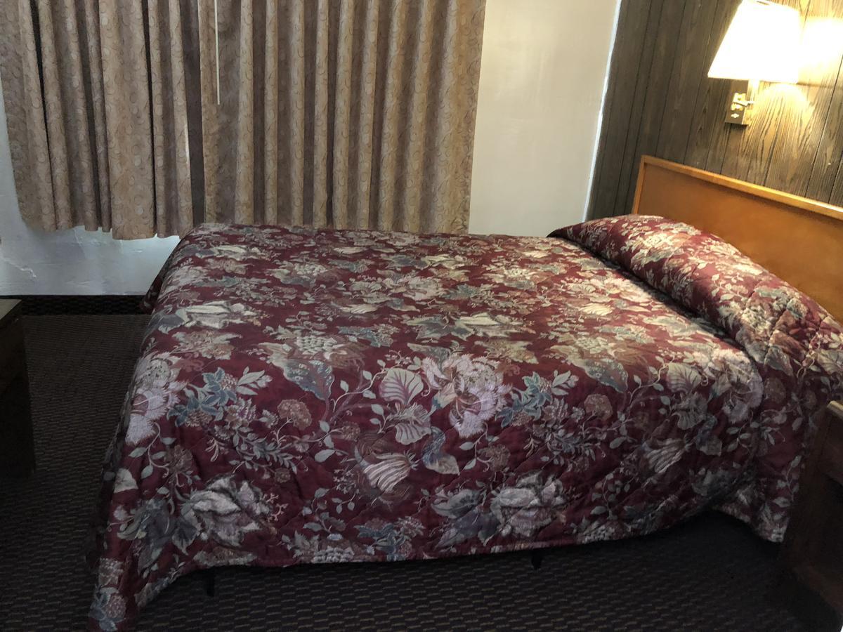 קדילאק Sun N Snow Hotel מראה חיצוני תמונה